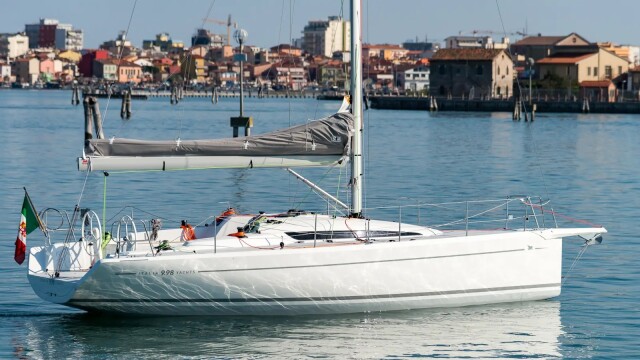 998b visione 1400x788