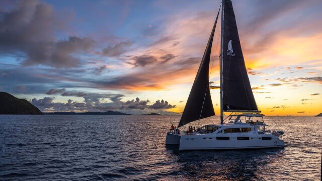 Voyage 590 exterior sailing port1 1400x788