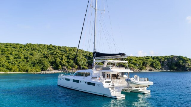 Voyage Yachts Voyage 590 exterior stern2 1400x788